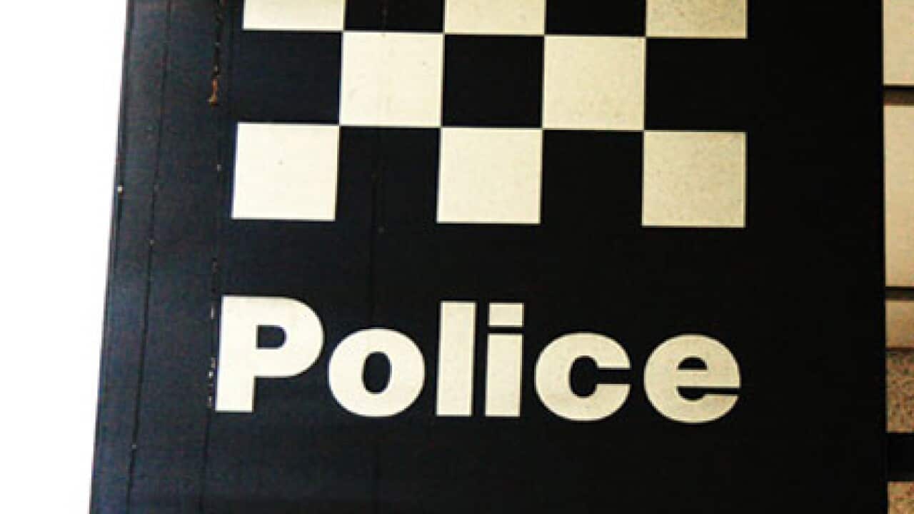 police_sign_B_aap_1194350179