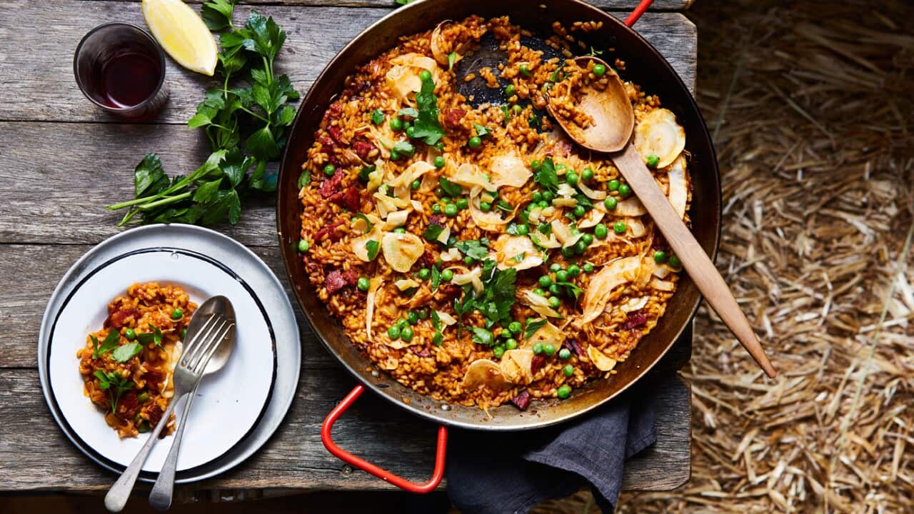 Paella with chorizo, peas and fennel