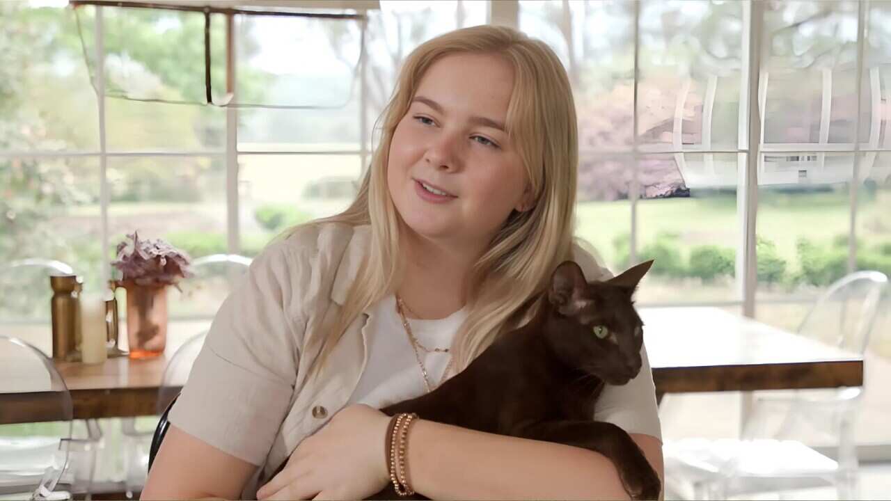 19-year-old Sienna (SBS).jpg