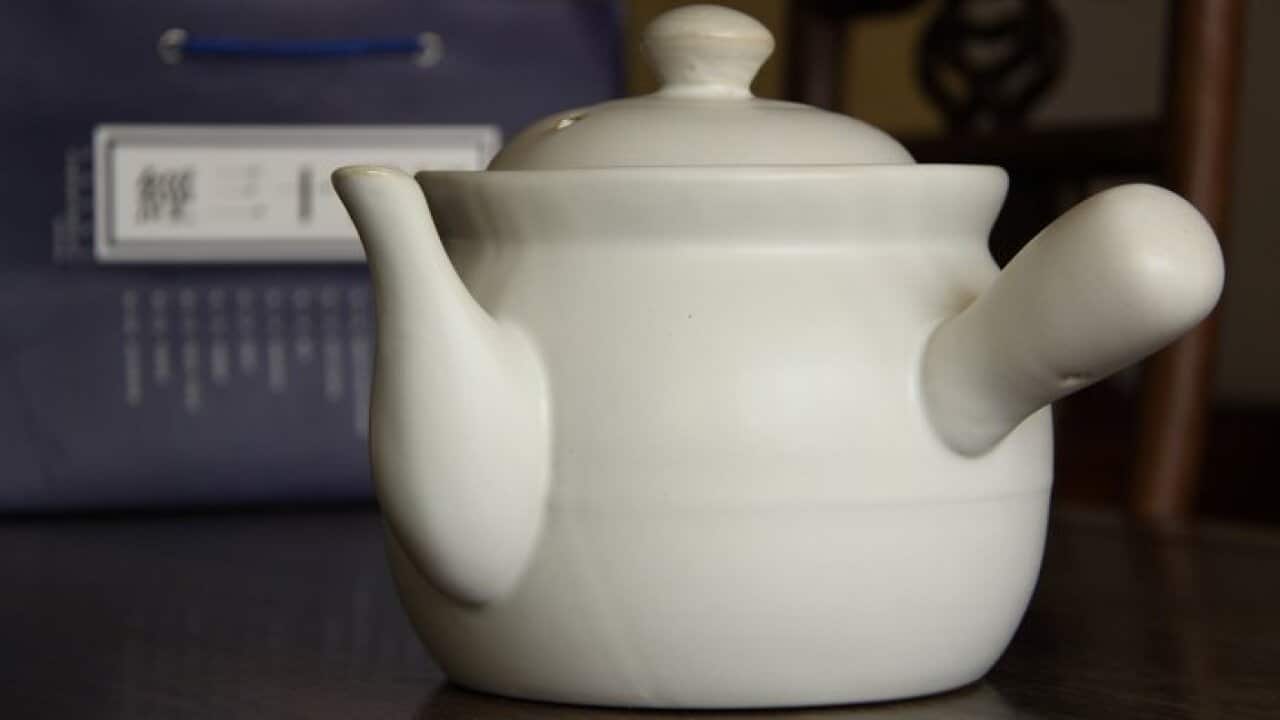 The University of Technology Sydney intends to stop offering its degree in traditional Chinese medicine after more than 25 years, angering students and alumni who say the quality of Sydney's acupuncture and herbalist services will suffer.