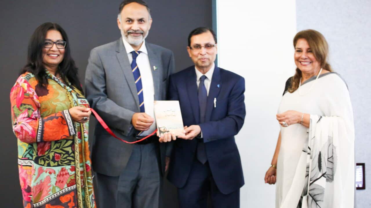 Rehan Alavi with Pakistan Consul General Abdul Majid Yousfani, Greens member Mehreen Faroqui and renowned artist Uzma Gillany during his book launch