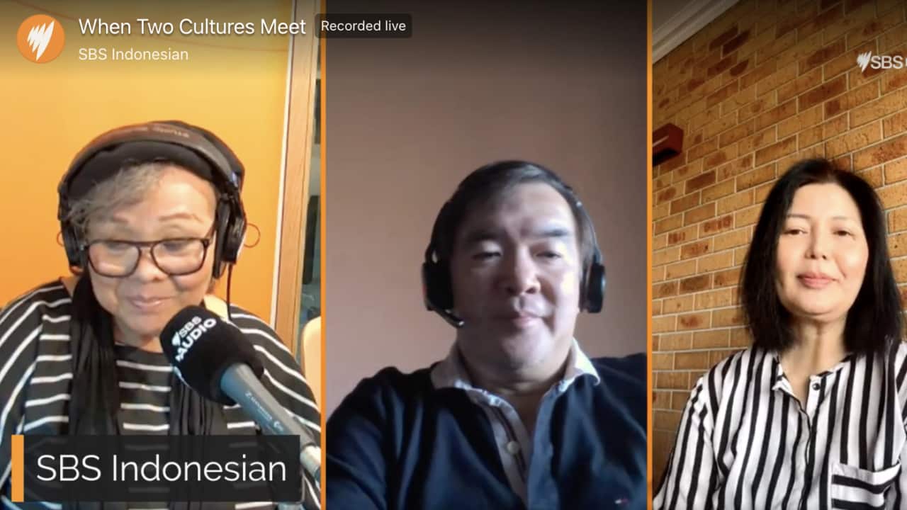 When two cultures meet (SBS Indonesian)