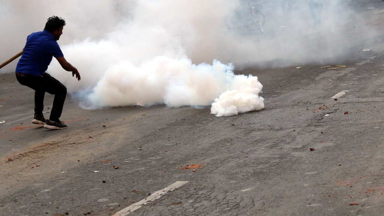 1 Killed In Opposition Activists And Police Clash - Dhaka
