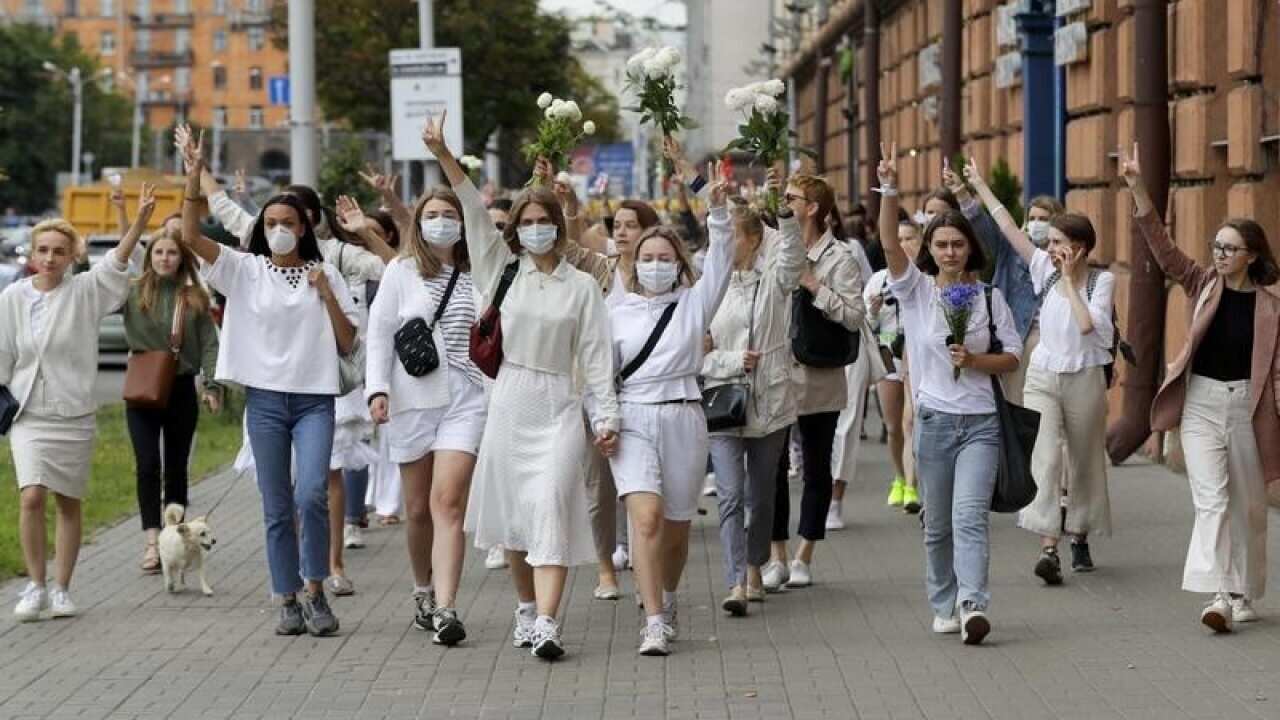 Women marching in Minsk