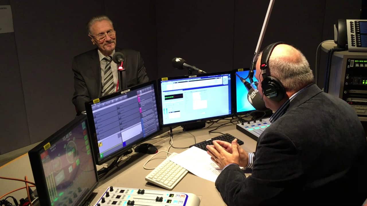 Presedintele Emil Constantinecu si Carol Kalauz la SBS Radio, Melbourne, Australia - 9 iunie 2017