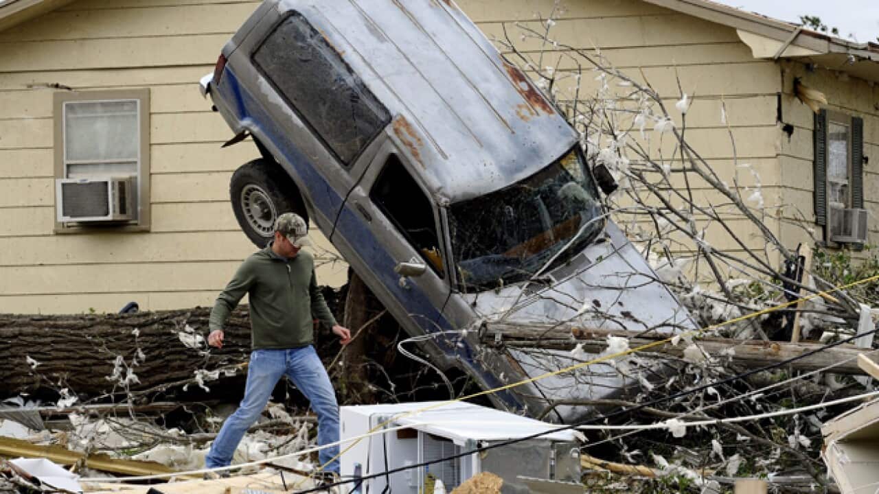 usa_tornado_160411_B_AAP_651975279