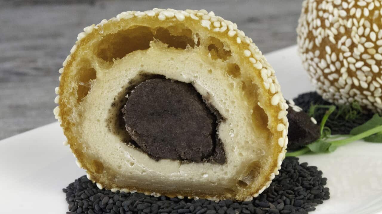 Red bean sesame balls