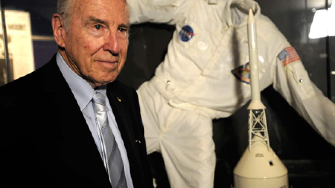 lovell_apollo13_astronaut_100413_B_ap_974402050