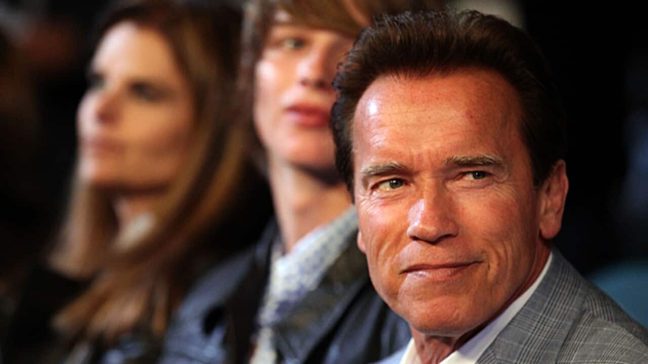 Schwarzenegger_family_L_1105`8_ap_1250952349