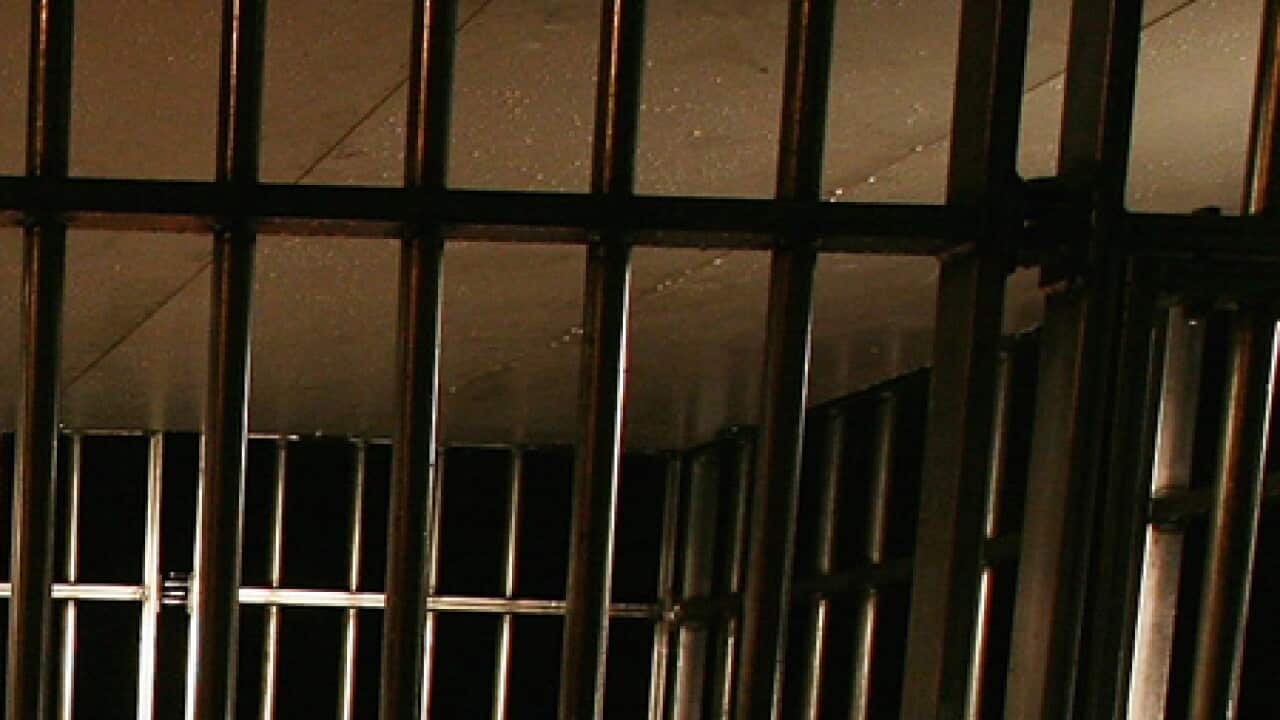 jail_bars_1902_b_g_867416146