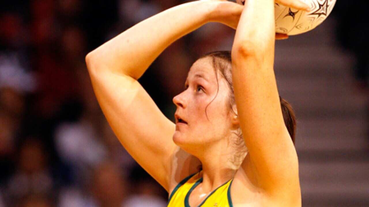 netball_susan_pratley_100330_B_ap_925424902