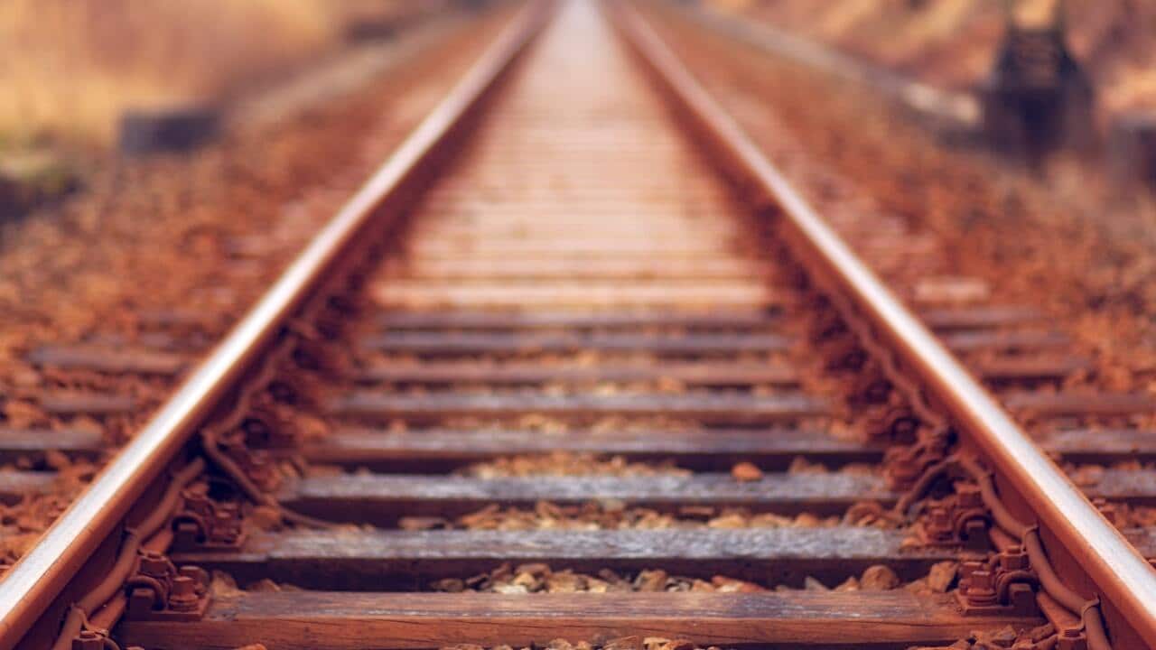 train tracks