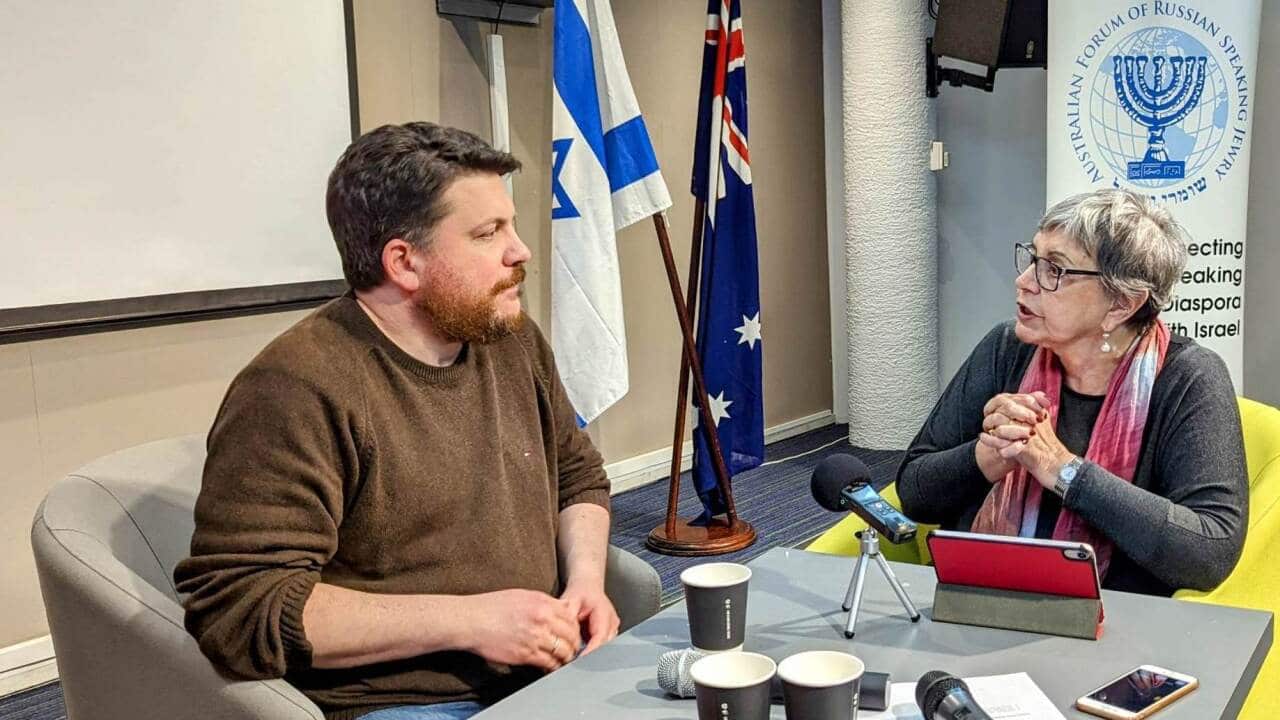 Leonid Volkov and Sima.jpg