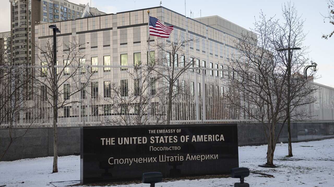 US moves to shut Kyiv embassy after air attack threats | SBS News