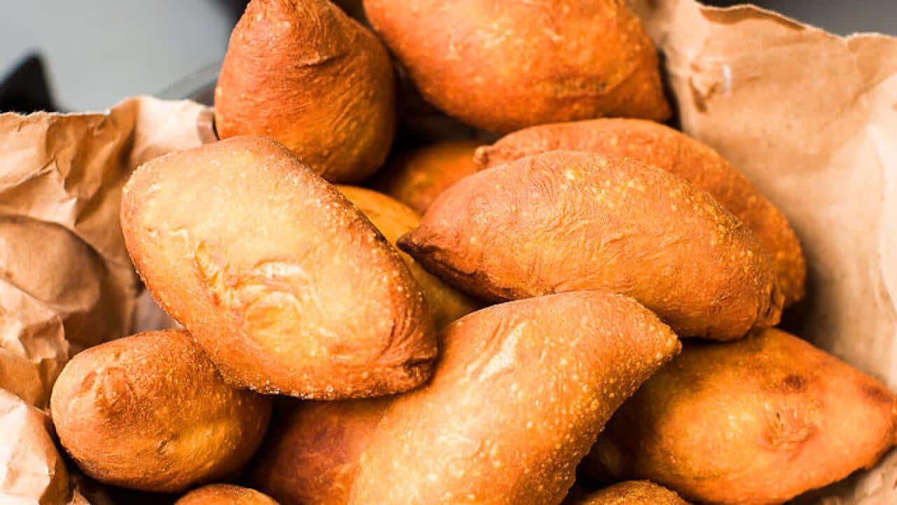 Fried cabbage buns (piroshky)