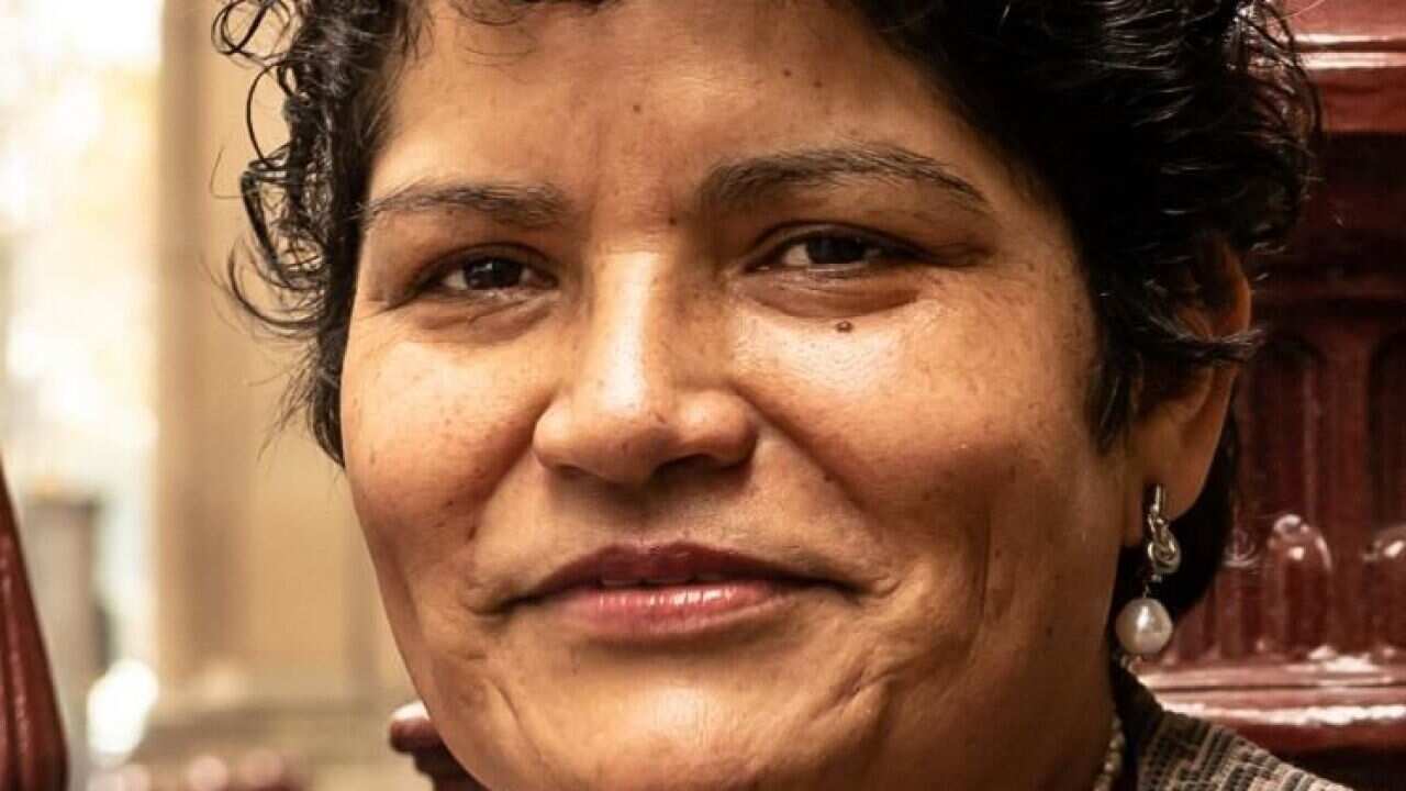 Carol Hullin.jpg