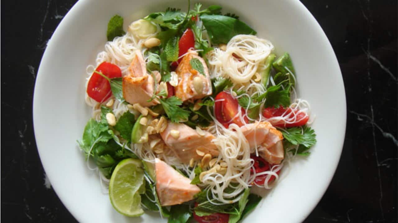 Thai-salmon-Noodle_973968136