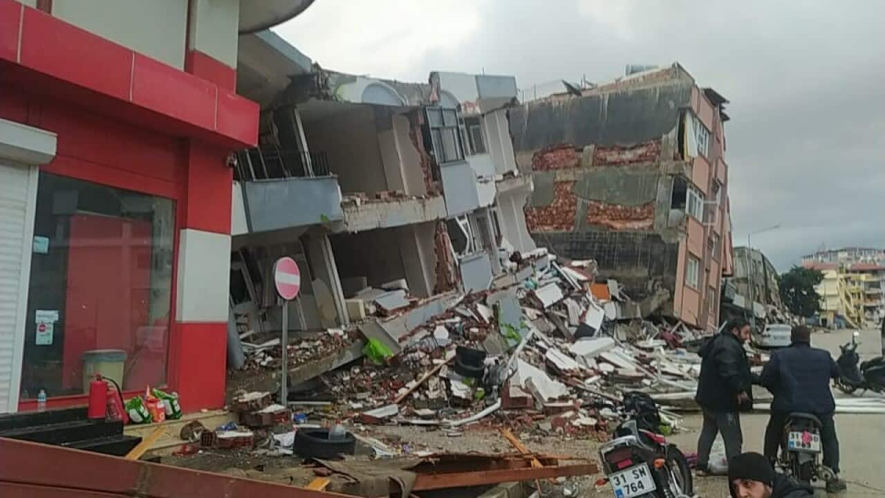 SAMANDAG DEPREM FOTO.jpg