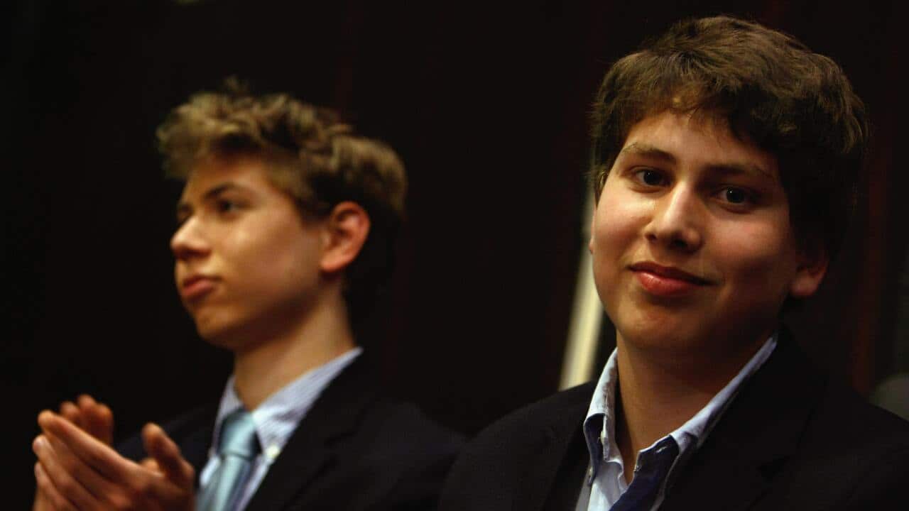 Yair (L) and Avner Netanyahu