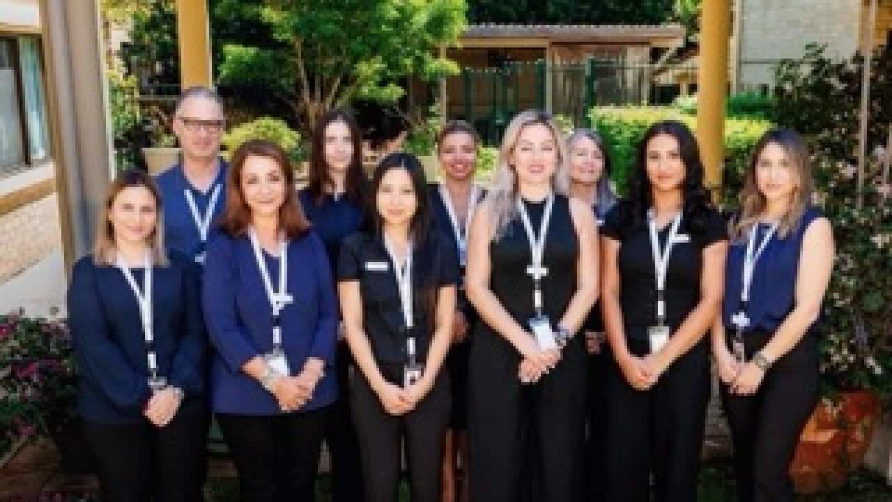 Μεθενίτη Αλεξάνδρα και συνάδελφοι.jpg