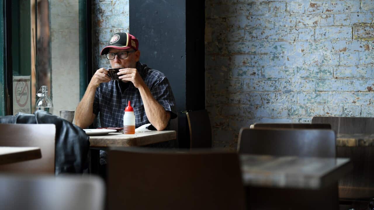 Monday, March 23, 2020. The state of NSW is shutting down all non-essential services to slow the rapidly spreading coronavirus but schools will stay open for now. (AAP Image/Joel Carrett) NO ARCHIVING