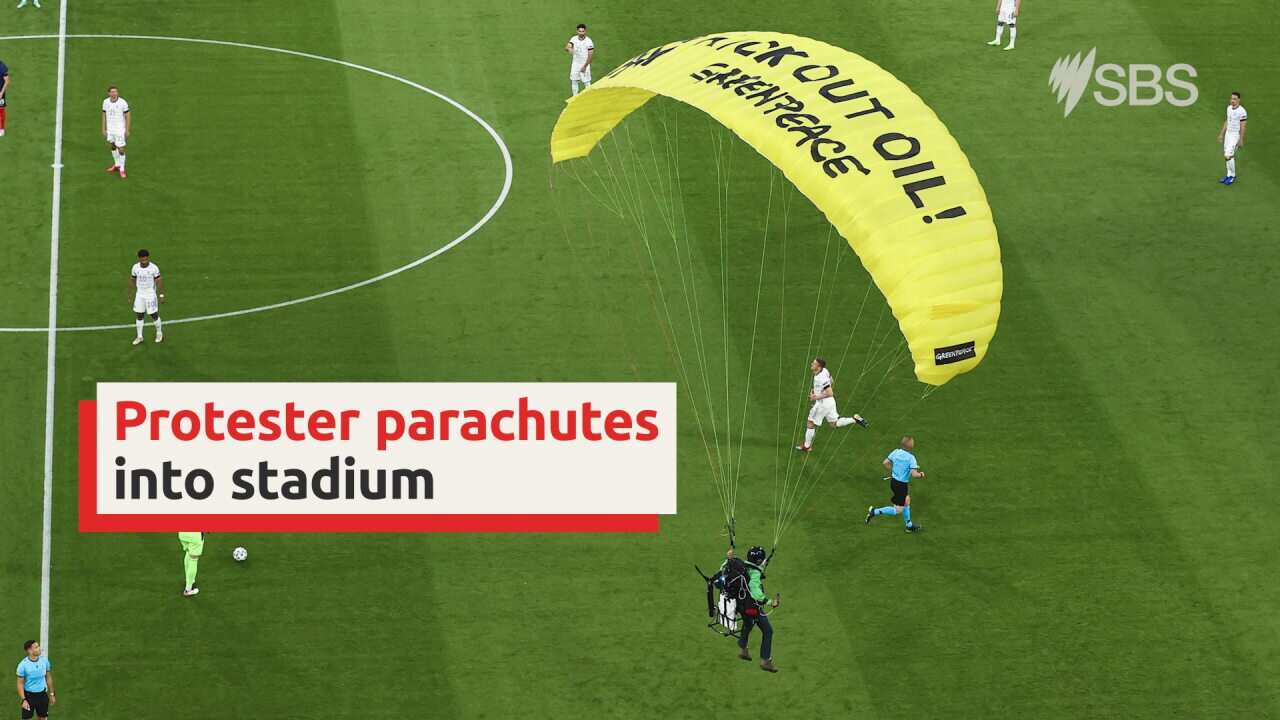 Parachute protest