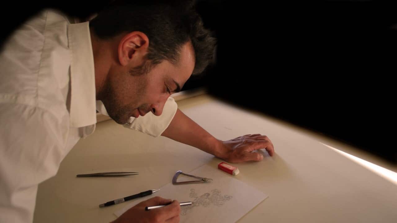 François Santo designing a new jewel.