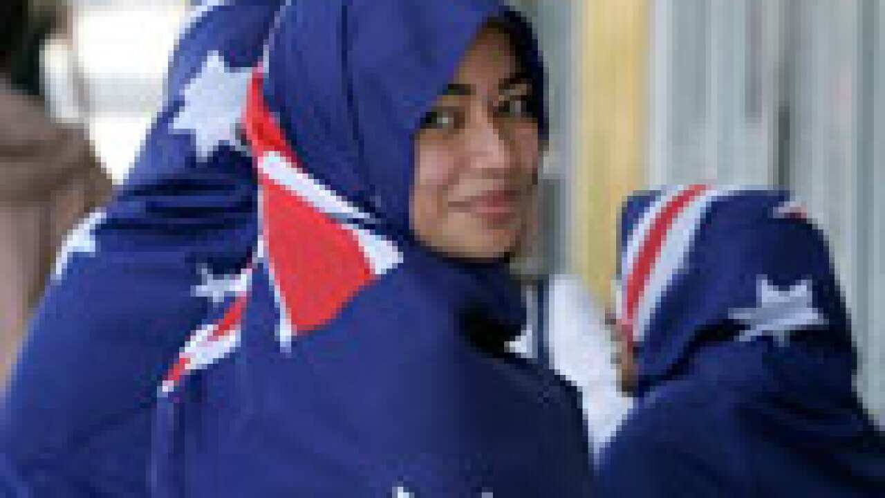 muslim_girls_aus_flag_hijab_1601_file_S_AAP_1748369711
