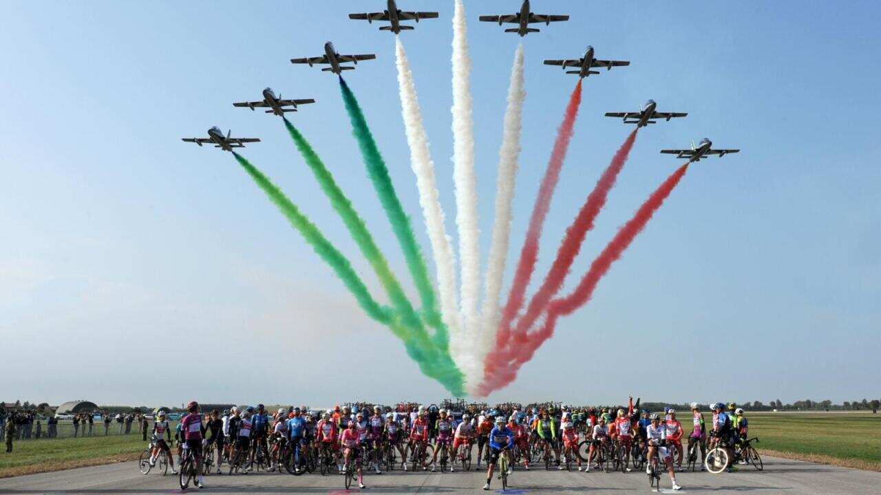 La presentazione del Giro d'Italia nel 2020 a Rivolto.