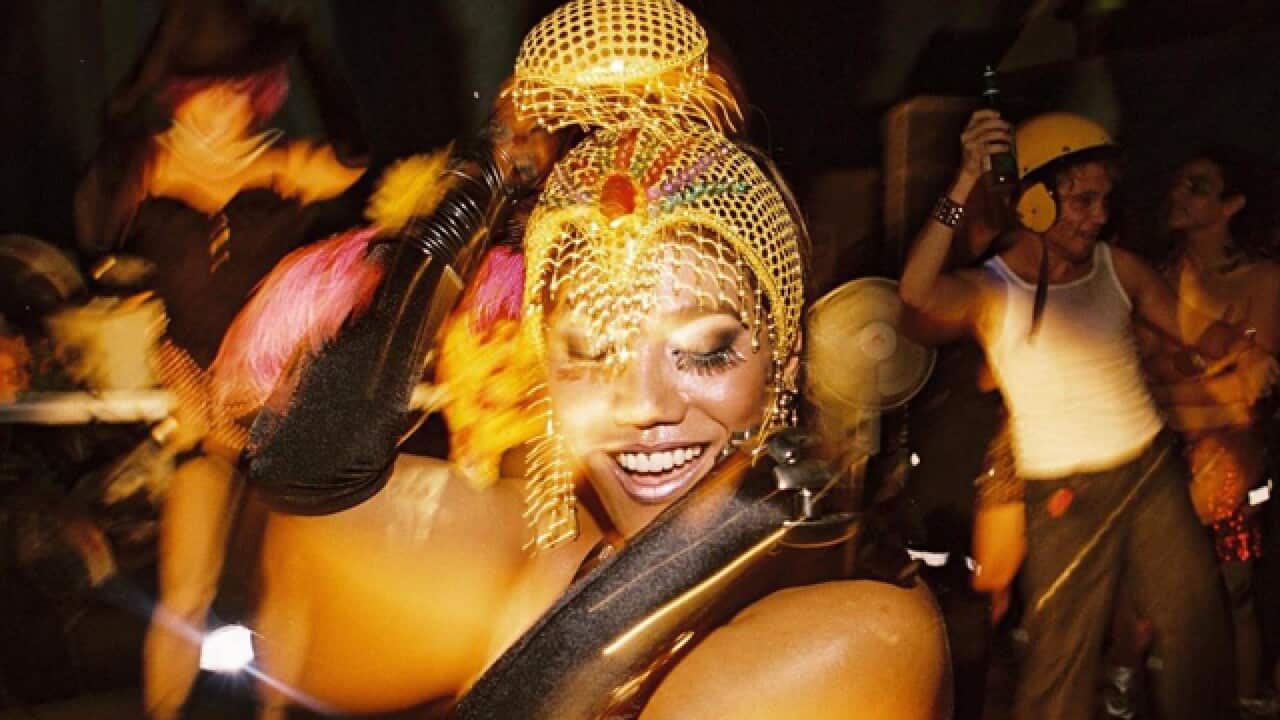 paper-Dolls_640_1884573148