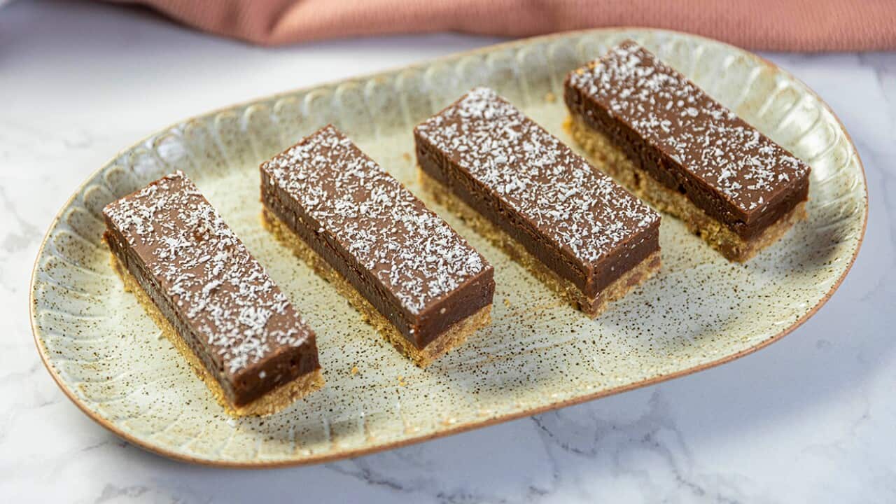 Chocolate caramel slice