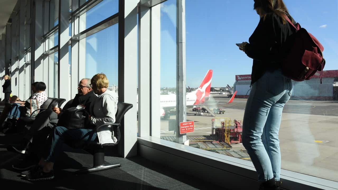 FIRST QANTAS FLIGHT SYDNEY ADELAIDE