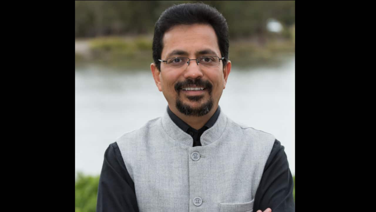 Neurologist Dr Sanjay Raghav