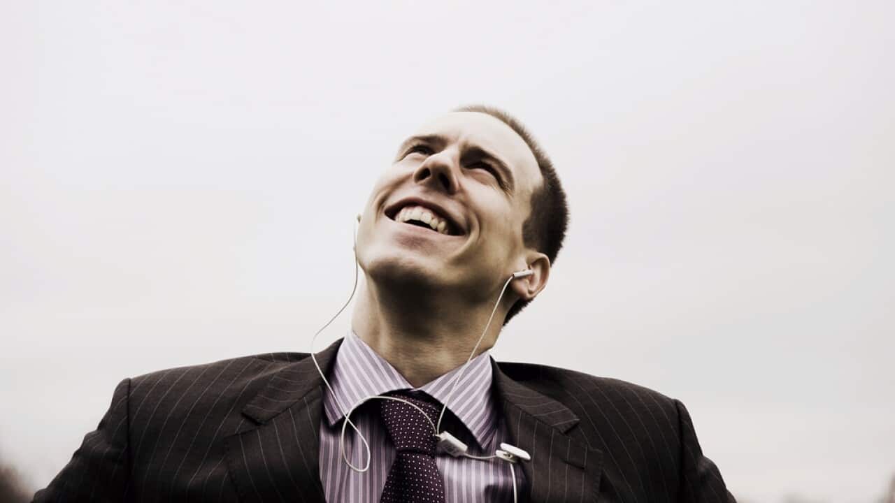 The complete guide to listening to music at work
