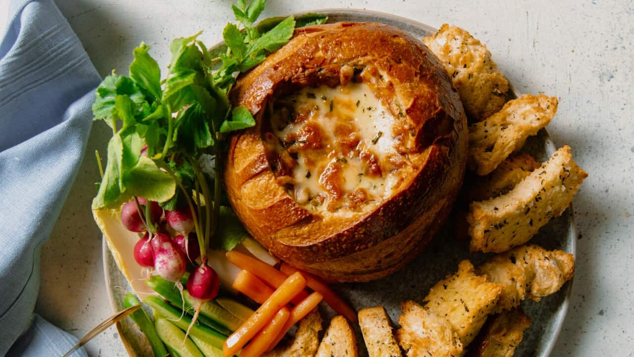 Spinach and cheese cobb loaf