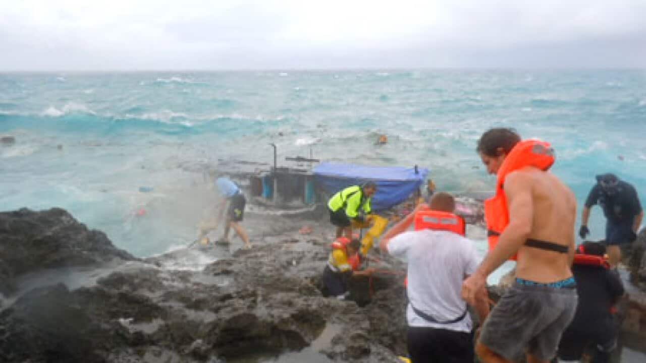 boat_tragedy_xmas_island_101216_L_aap_1535788930