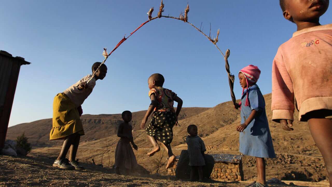 africa_children_infant_aap_130914.jpg