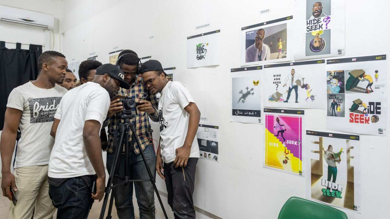 “Progetto CAM on! – Studenti di fotografia presso LABA Douala” (Camerun)