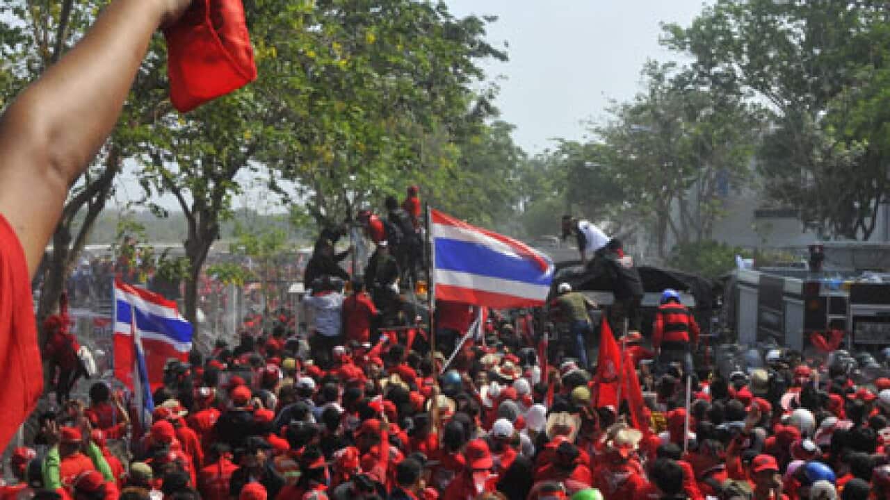 Thailand_Riots_100409_B_aap_1637314618