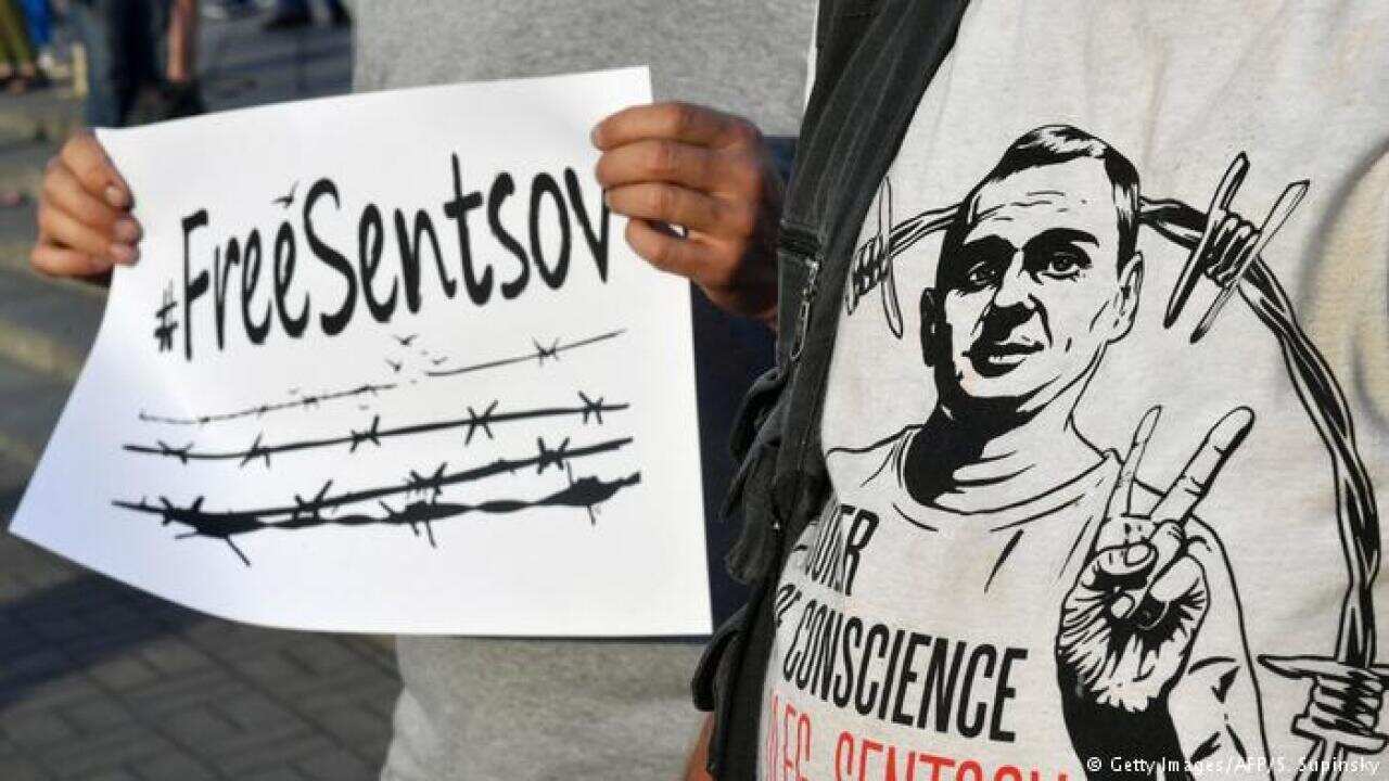 Free Oleg Sentsov