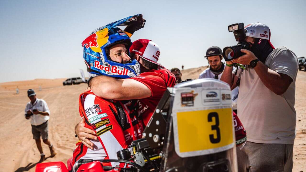 Sam Sunderland, Abu Dhabi Desert Challenge