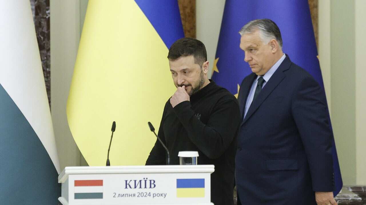 thumbnail_Ukrainian President Volodymyr Zelensky (L) and Hungarian Prime Minister Viktor Orban after a meeting in Kyiv (AAP).jpg