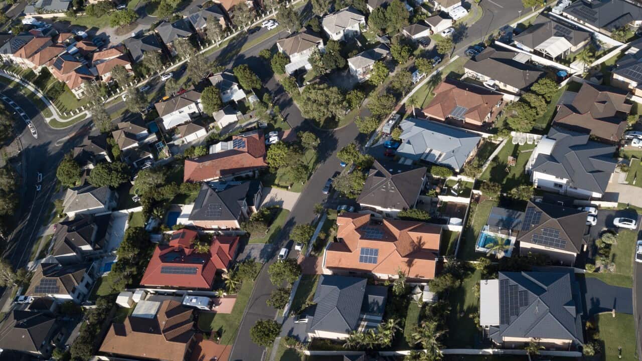 HOUSING AERIALS