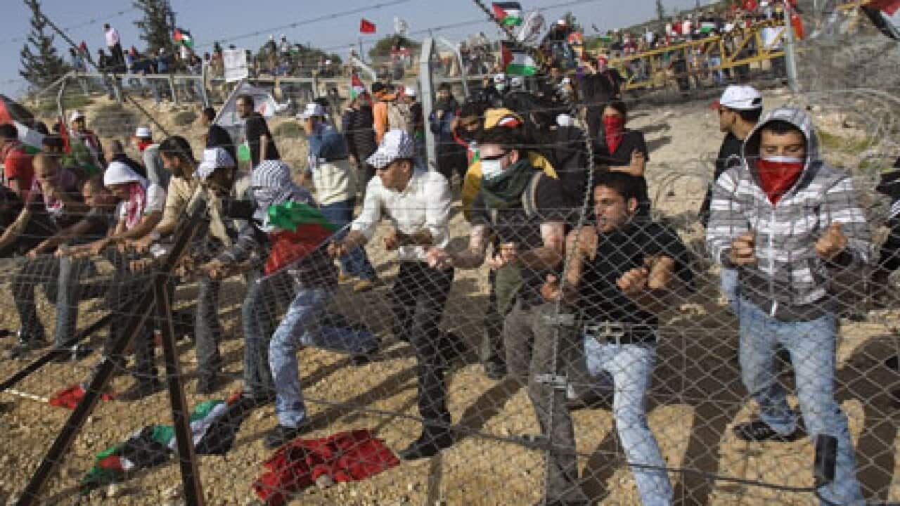 Bilin_protest_100220_L_aap_86246342