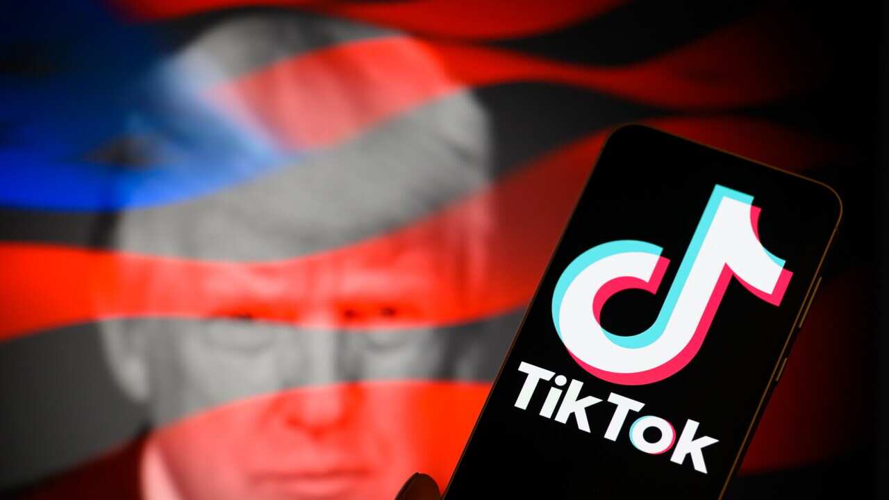 TikTok Restoring US Service - Photo Illustration