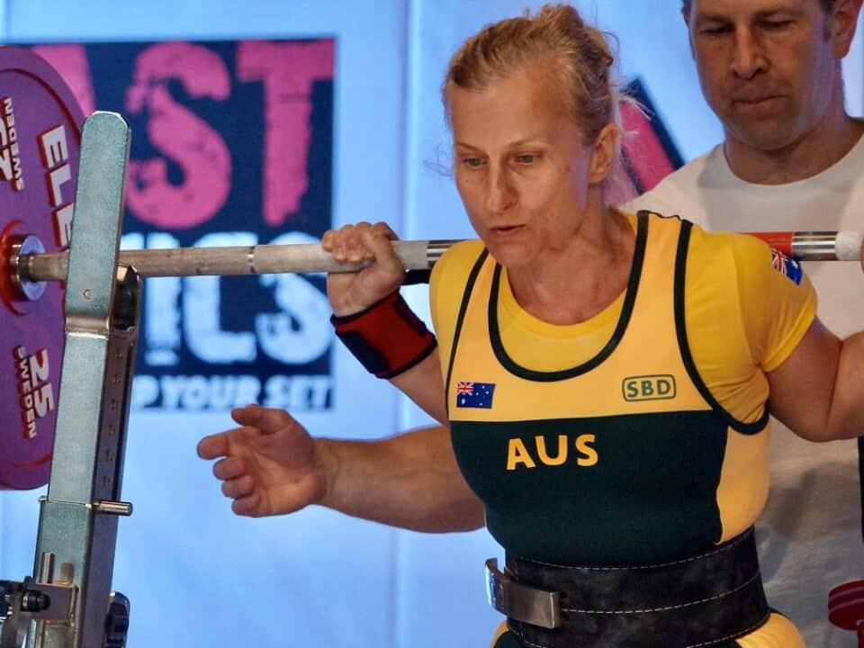 LENCE DONEVSKA WEIGHLIFTING foto.jpg