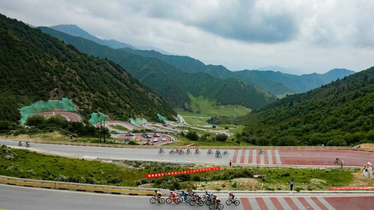 Tour of Qinghai Lake