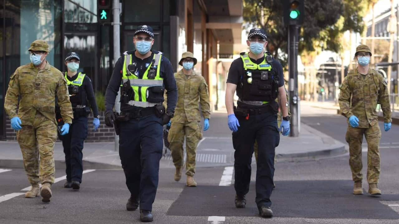 Polícia a armáda v Melbourne