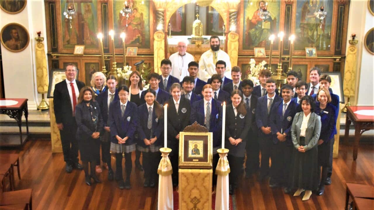 Απόφοιτοι Αγίου Ανδρέα.jpg