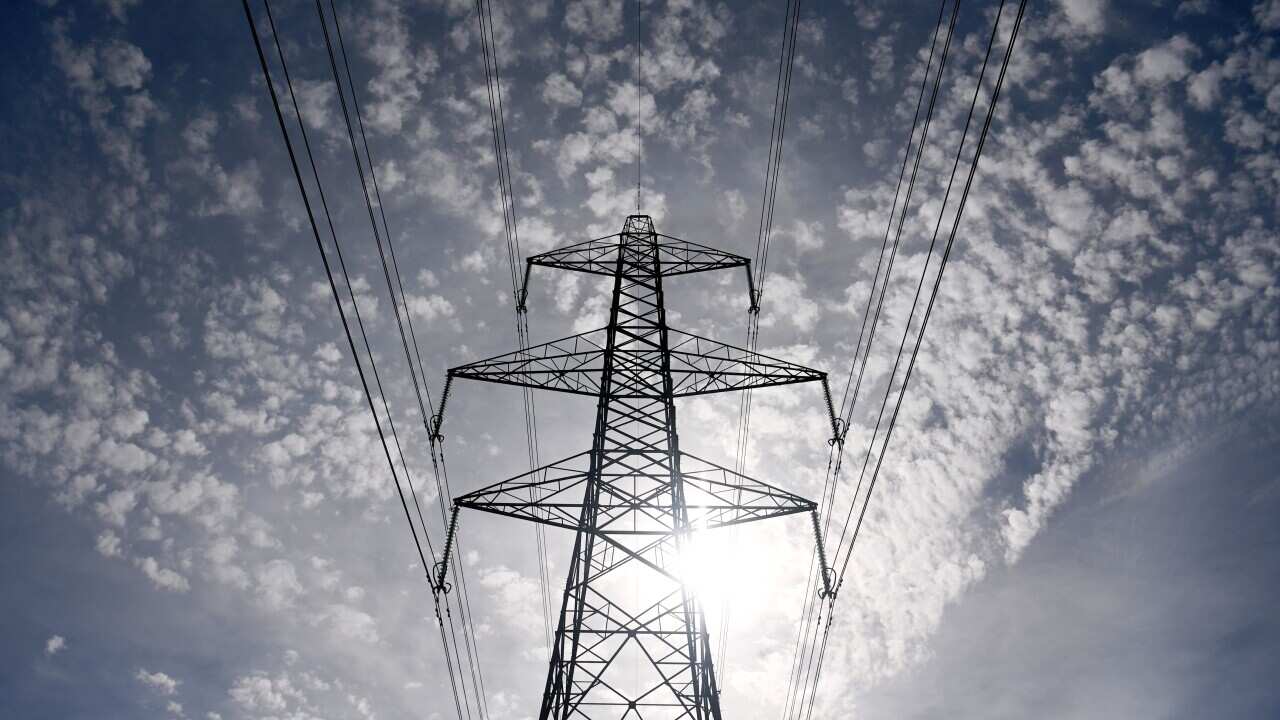 季度能源報告發現,每個地區的電力批發價都有所上漲,而工業及大型企業的批發電價、高於聯邦政府承諾的水平,令澳洲居民再將要將面對另一個生活成本壓力。